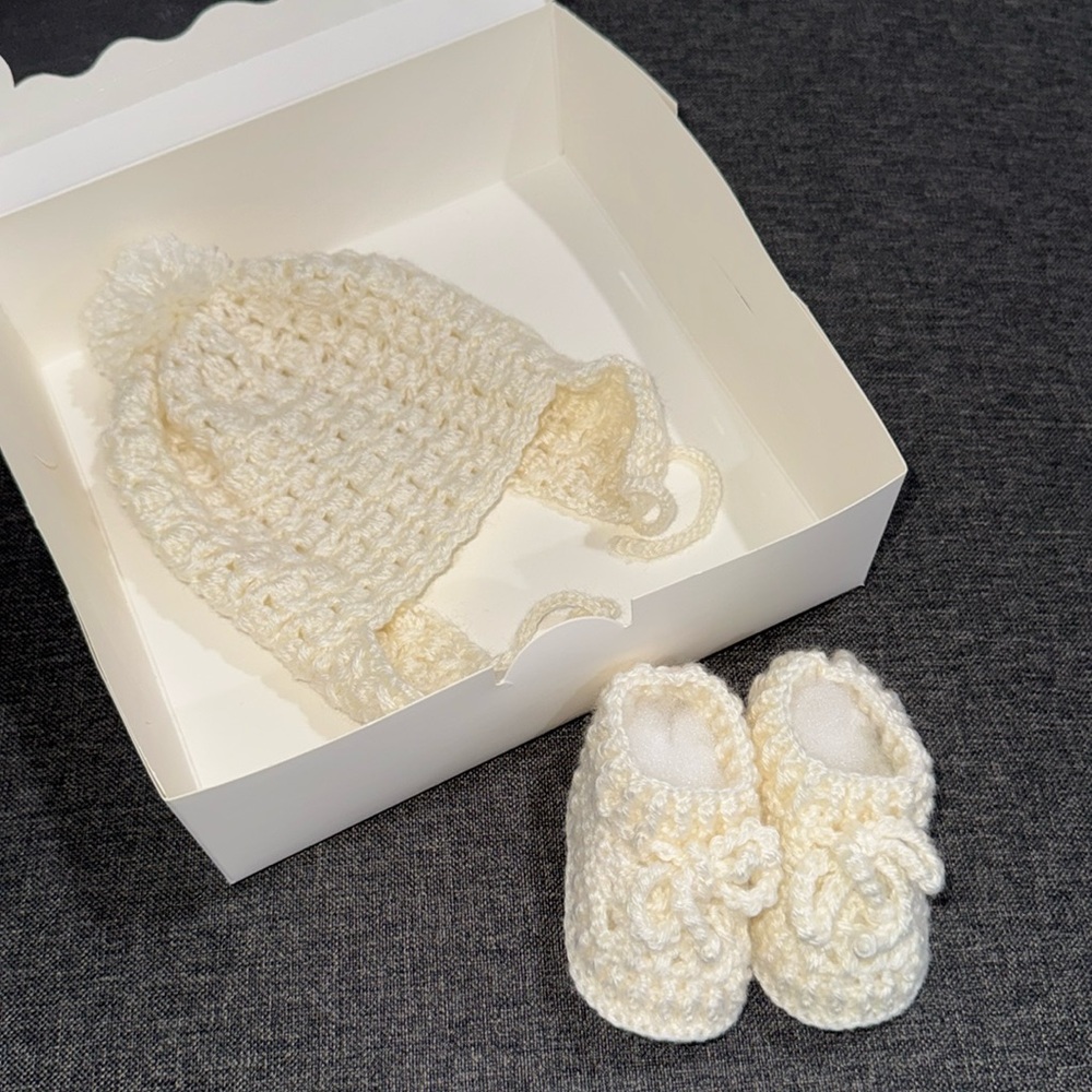 Handmade Baby Hat and Shoes in Cream